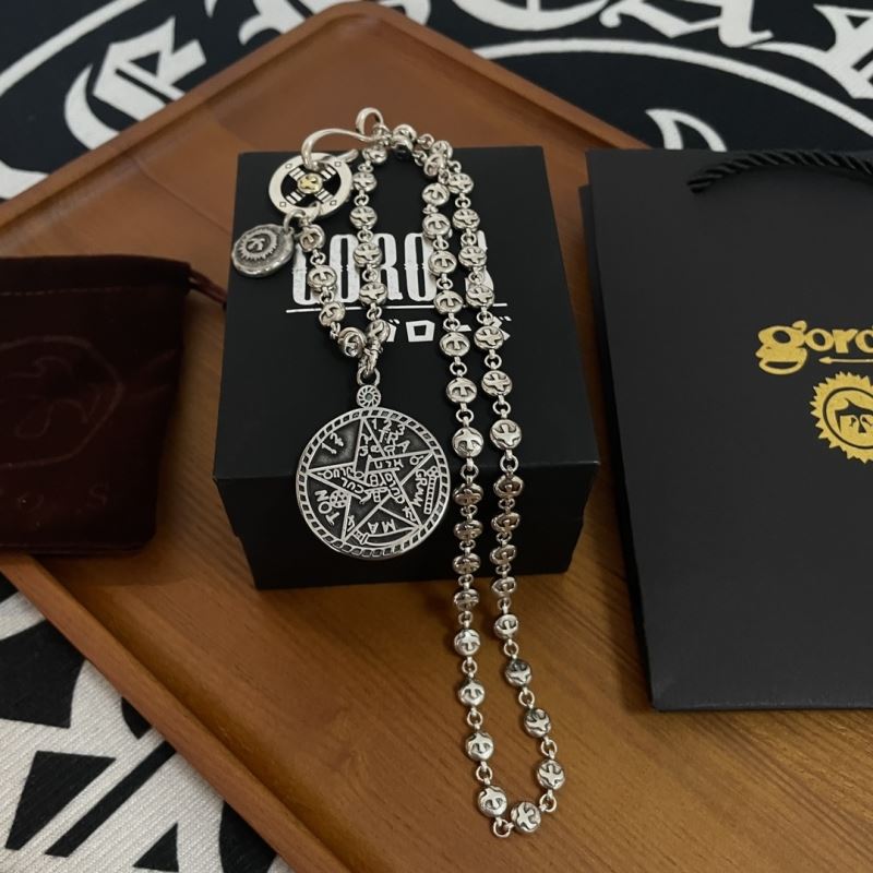 Ch*0me He**ts necklaces